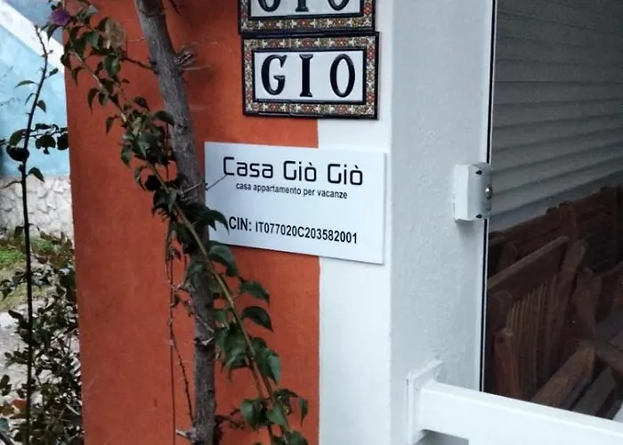 Casa Gio' Gio' Borgo San Basilio Apartment *